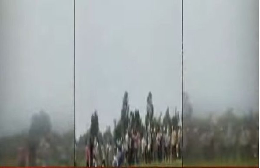 Sonbhadra massacre, up polic, Sonbhadra deadly incident, video of Sonbhadra, yogi, cm yogi, bjp, crime in up, up crime news, Sonbhadra news, violence, Sonbhadra, land dispute, UP Violence, Violence over Dispute, Disputed land, Police, UP polce, Attack, Attack on villagers, weapons, clash