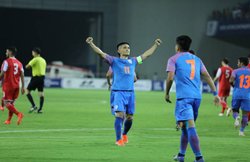 सबसे ज्यादा अंतरराष्ट्रीय गोल करने के मामले में छेत्री ने मेसी को पछाड़ा, लेकिन इंटर कॉन्टिनेंटल कप का पहला मैच हार गया भारत