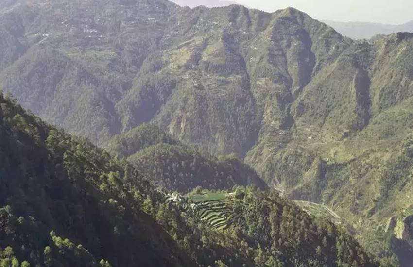 जीएसटी से नुकसान के बारे में मुख्यमंत्री ने स्पष्ट किया ‘‘उत्तराखंड को जीएसटी से नुकसान की भरपाई, केन्द्र सरकार हालांकि 2021 तक करेगी लेकिन इसके बाद क्या होगा ? इसलिये हमने यह मांग भी की है कि 15वें वित्त आयोग के 2024 तक के कार्यकाल तक जीएसटी से राज्यों को हो रहे राजस्व के नुकसान की पूर्ति केंद्र सरकार करे।’’ जीएसटी से नुकसान के बारे में मुख्यमंत्री ने स्पष्ट किया ‘‘उत्तराखंड को जीएसटी से नुकसान की भरपाई, केन्द्र सरकार हालांकि 2021 तक करेगी लेकिन इसके बाद क्या होगा ? इसलिये हमने यह मांग भी की है कि 15वें वित्त आयोग के 2024 तक के कार्यकाल तक जीएसटी से राज्यों को हो रहे राजस्व के नुकसान की पूर्ति केंद्र सरकार करे।’’