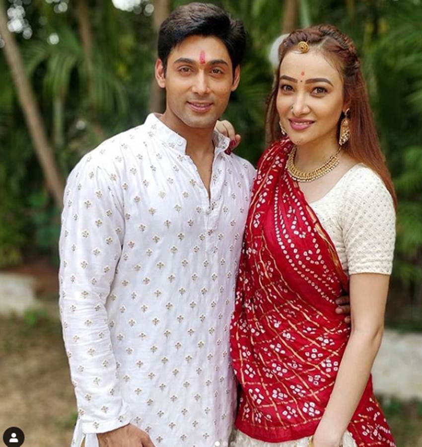 इसके बाद उन्होंने बालिका वधू में काम किया। इस सीरियल ने उन्हें घर घर में मशहूर कर दिया। इस सीरियल में रुसलान ने एनआरआई क्रिश की भूमिका निभाई थी।