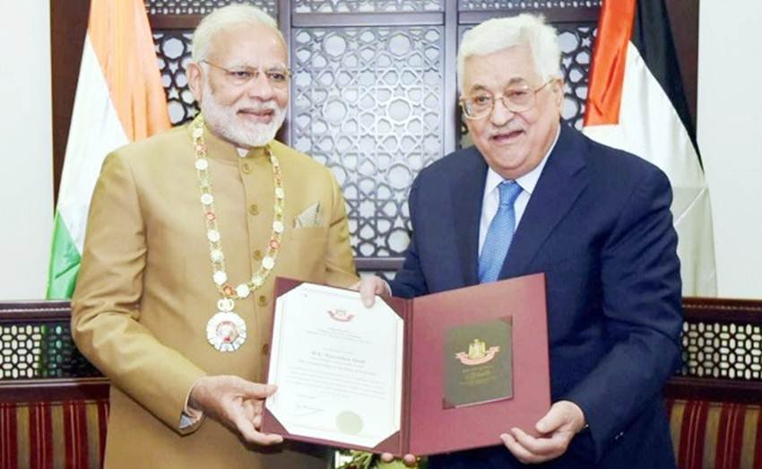 फरवरी 2018 में पीएम मोदी को फिलीस्तीन में ग्रैंड कॉलर ऑफ द स्टेट ऑफ पलेस्टाइन (Grand Collar of the State of Palestine) से सम्मानित किया गया था। (फोटो: @PMOIndia/twitter)