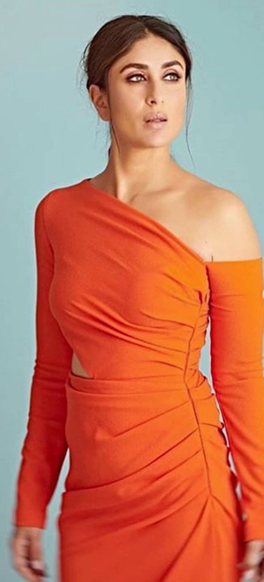 Kareena Kapoor Khan, Actress Kareena Kapoor Khan, Kareena Kapoor Hindi News, Kareena kAPPOR in DID, Dance Indian Dance Kareena Kapoor KhAN, KAREENA KAPOOR HOT PICTURES, Kareena Kapoor entertainment news, Kareena kapoor, bollywood actress kareena dressing style, Kareena Ready For Dance India Dance, Kareena Kapoor wearing Super Orange Colour, check Out Kareena Kapoor HD Pictures, entertainment new,s Bollywood news, television news