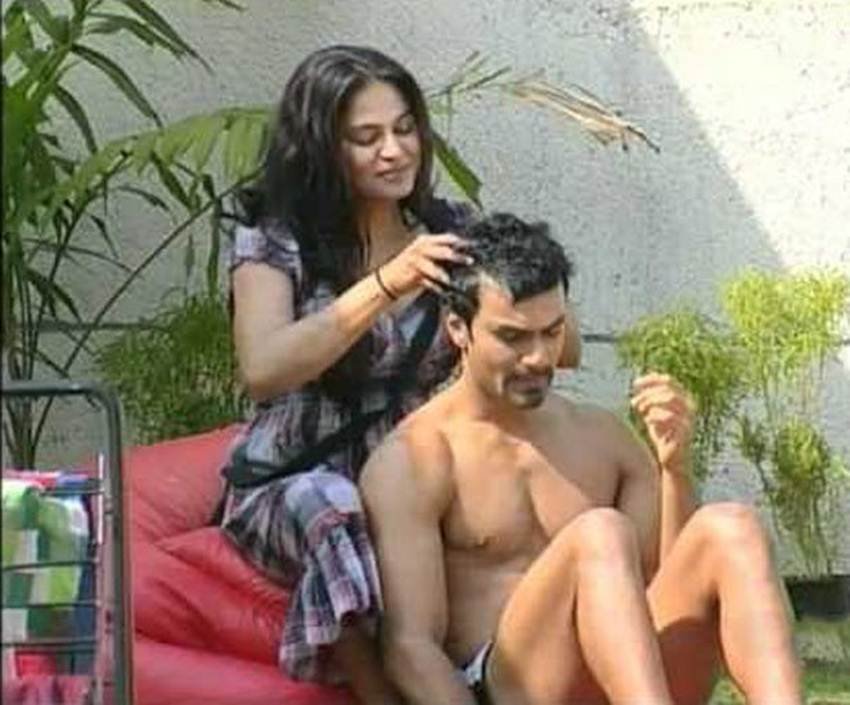 बता दें कि पाकिस्तानी एक्ट्रेस वीना मलिक बिग बॉस में नजर आई थीं। शो में वह अपने खेल से ज्यादा अपनी बोल्डनेस और अश्मित पटेल के साथ अपने अफेयर को लेकर चर्चा में रहती थीं। (Photo: Google Image labelled for Reuse)