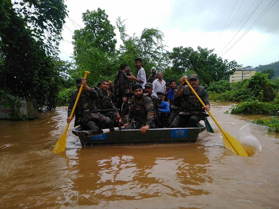 karnataka, karnataka news, karnataka floods, karnataka floods live updates, karnataka floods news, karnataka rain, karnataka rains news, karnataka rains latest news, weather, karnataka weather, bangalore news, banaglore weather, bangalore live news, karnataka rain latest news, indian amry, indian airforce, indian navy, CRPF, NDRF
