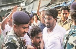 जेटली के अंतिम संस्कार में 11 VVIPs के फोन जेबकतरों ने उड़ाए, पतंजलि प्रवक्ता ने अमित शाह को टैग कर लिखा- पकड़ सको तो पकड़ लो