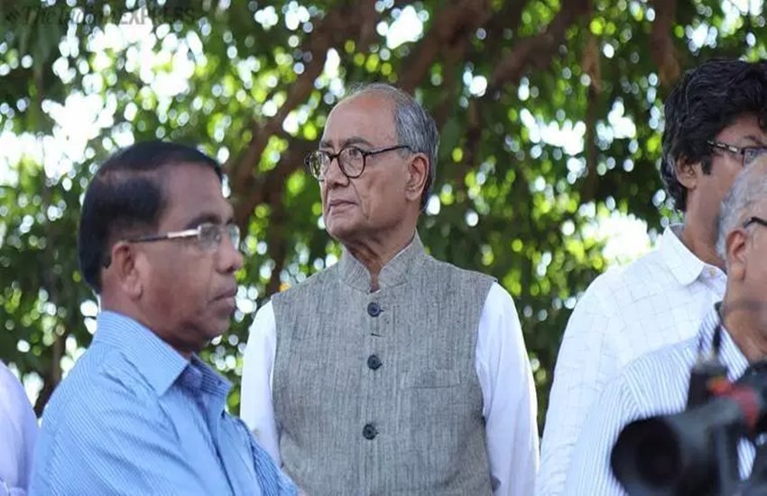 कांग्रेस नेता दिग्विजय सिंह 
फोटो सोर्स- इंडियन एक्सप्रेस 
