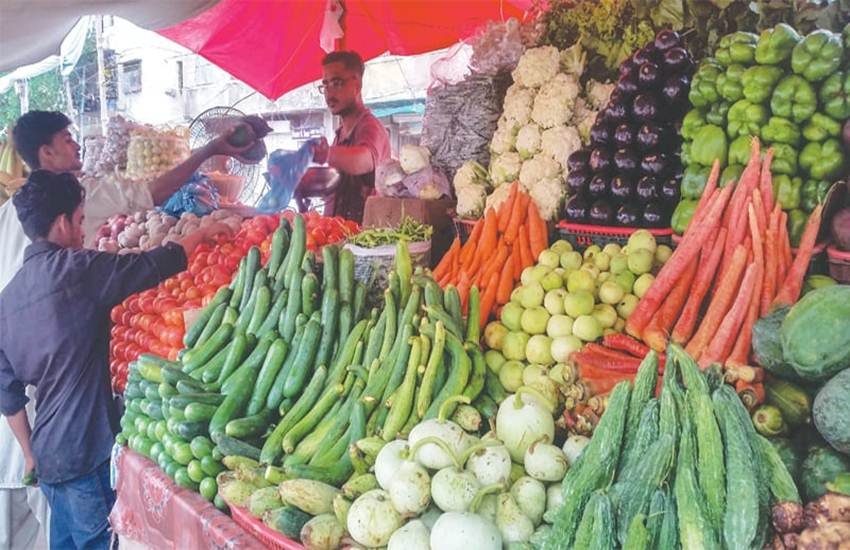 पाकिस्तान में सब्जियों की कीमतें आसमान छू रही हैं। (फोटो क्रेडिट: डॉन.कॉम)
