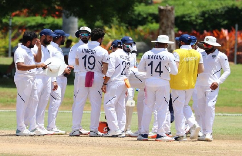 अभ्यास मैच के दौरान टीम इंडिया (फोटो सोर्स-BCCI )
