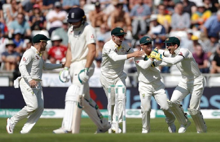 इंग्लैंड की पहली पारी 67 रनों पर सिमटी