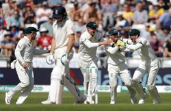 हेडिंग्ले में ड्राइविंग सीट से बैक सीट पर पहुंचा इंग्लैंड, पहली पारी 67 रन पर सिमटी