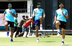 IND A vs SA A: वनडे सीरीज से पहले दोनों टीमों ने जमकर बहाया पसीना, इन खिलाड़ियों पर रहेगी नजर