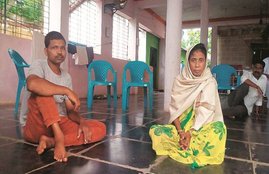 Kadappa and Ratnabai take shelter at a temple in Urbinahatti village