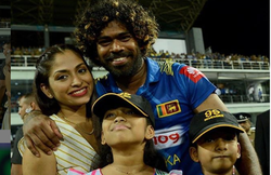 Birthday Special: अपनी यॉर्कर से बल्लेबाजों के विकेट उखाड़ने वाले लसिथ मलिंगा इस महिला की एक मुस्कान पर हो गए थे बोल्ड