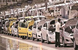 Economy की मंदी की मार! गिरती बिक्री से परेशान Maruti ने 6% घटाए ये कर्मचारी
