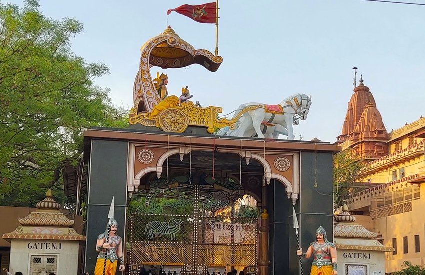 Krishan Janmashtami 2019 Date: मथुरा-वृंदावन में जन्माष्टमी की धूम। फोटो सोर्स: जनसत्ता