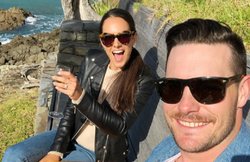 बार गर्ल के साथ रिलेशन को लेकर सुर्खियों में थे मिशेल मैक्लेघन, अब गर्लफ्रेंड के साथ की सगाई