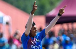 नवदीप सैनी को पहला अंतरराष्ट्रीय विकेट लेने का जश्न मनाना पड़ा भारी, आईसीसी ने दिया एक डिमेरिट पॉइंट