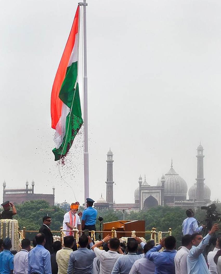 Independence Day 2019, Narendra Modi, BJP, NDA, PM, Red Fort, 15 August Speech, Tricolor, Tiranga, Record, Atal Bihari Vajpayee, Pt. Jawahar Lal Nehru, Indira Gandhi, Manmohan Singh, Congress, INC, New Delhi, India News, National News, Hindi News