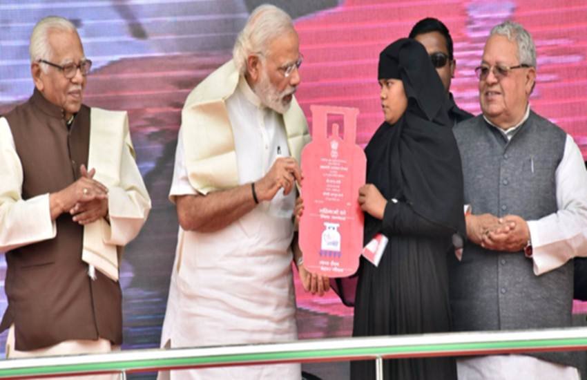 फोटो: facebook/PM Ujjwla Yojna