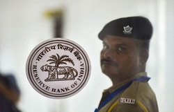 खुशखबरी: अब 24 घंटे सातों दिन कर सकेंगे NEFT से ऑनलाइन पैसे ट्रांसफर, RBI का है ये प्लान
