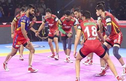 Pro Kabaddi 2019 Points Table: दबंग दिल्ली 6 में से 5 मैच जीतकर टॉप पर, बेंगलुरू बुल्स टाई खेलकर 2 नंबर पर बरकरार