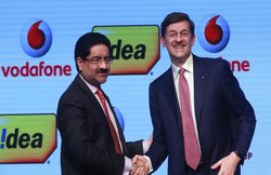 Aditya Birla ग्रुप को एक दशक में पहली बार झटका, घोषित किया 6,134 करोड़ का घाटा