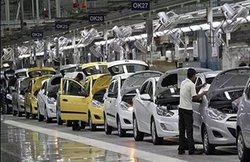 झारखंड के ऑटो इंडस्ट्री हब में मंदी की मार, हजारों की नौकरियां गईं, दिहाड़ी मजदूरी करने को मजबूर कामगार!