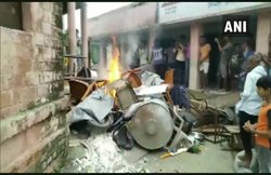 7वीं के बच्चे ने पर्स चोरी करने वालों को कराया था गिरफ्तार, एक बदमाश ने स्कूल परिसर में घुसकर चाकू से गोद डाला