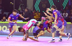 VIVO Pro Kabaddi 2019 Score Streaming, Gujarat Fortune Giants vs Puneri Paltan Score: पुनेरी पलटन ने रोमांचक मुकाबले में गुजरात को हराया