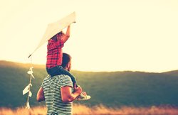 कविता: वे सदी के महान कवि थे, पिता, और मैंने गढ़ा प्रेम