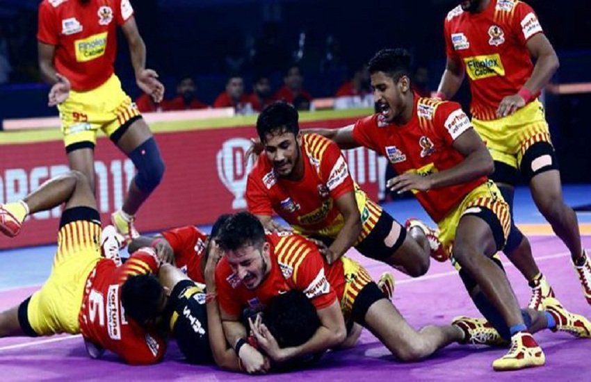 Pro kabaddi league 2019: गुजरात फॉर्च्यूनजायंट्स और दबंग दिल्ली को हराया। (twitter) 