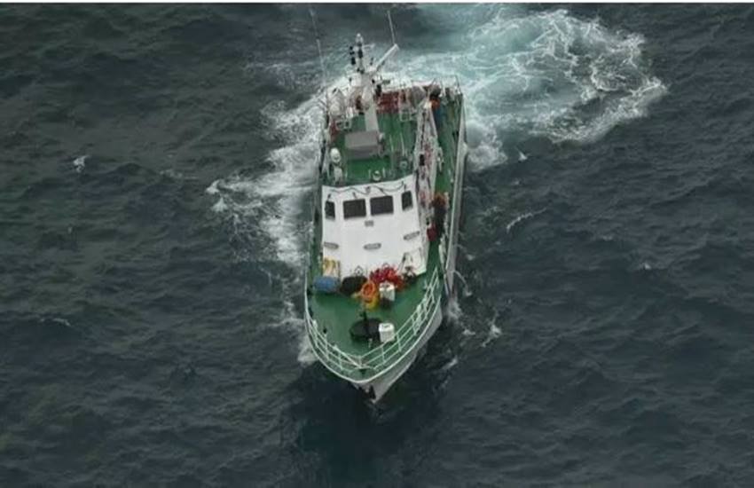 Gujarat, ports, pakistan, pakistani commandos, Jaise-e-Mohammad, terror orgnisation, under water attack, Indian coast guard, Indian Navy, Adani Ports, Deendayal Ports Trust, intelligence inputs, Jammu and Kashmir, high alert after security inputs, navy chief, india news, Hindi news, news in Hindi, latest news, today news in Hindi