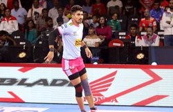 जयपुर ने जीता करीबी मुकाबला, गुजरात को अपने ही घर पर मिली लगातार चौथी हार