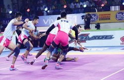 VIVO Pro Kabaddi 2019, Patna pirates vs Jaipur pink panthers: जयपुर पिंक पैंथर्स ने पटना पाइरेट्स को हराया