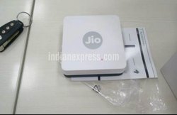 Jio Fiber Plans का खौफ! इस Broadband कंपनी ने उतारा 100 MBPS का प्लान, साथ में Play Box Android TV भी