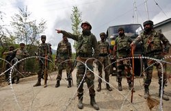 जम्मू-कश्मीर पर तनातनी के बीच पाकिस्तान ने LoC पर उतारे 2000 सैनिक, अलर्ट पर सेना
