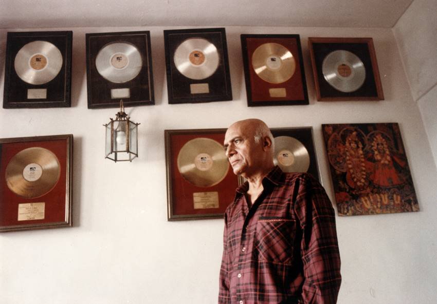 khayyam, khayyam dead, khayyam dies, khayam death, khayyam music, khayyam bollywood, khayyam songs