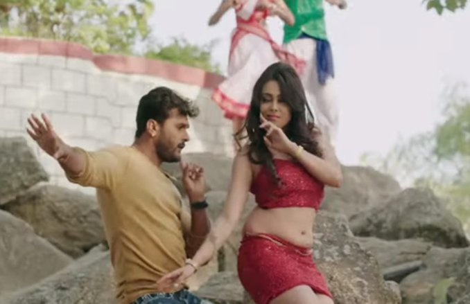 VIDEO: Khesari Lal संग पूजा गांगुली ने अपनी अदाओं से मचाया तहलका, वायरल हुआ ये नया Bhojpuri Song