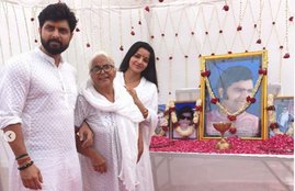Monalisa, Super Romantic Bhojpuri Song, Monalisa Bhojpuri Song, Monalisa Song Making Great Number, Monalisa song in you tube, million fans loving Monalisa Video, Monalisa Super Romantic Bhojpuri Song, Monalisa Romantic Video, Monalisa Saari, Monalisa Hot Pictures, entertainment news, Bhojpuri Video Song, Entertainment news