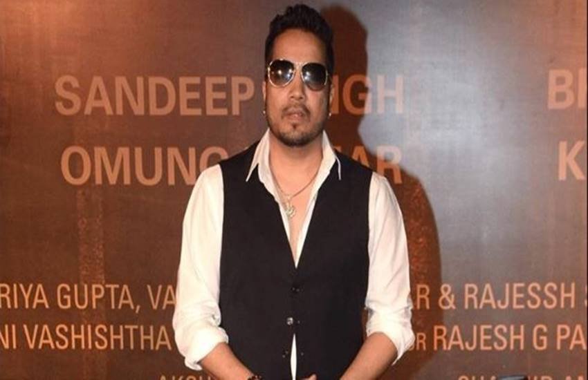 Mika Singh Night, Adnan Asad, Dawood Ibrahim, Pakistan, Pervez Musharraf, D-company, Inter-Services Intelligence, Pakistan isis, Anees Ibrahim, Chhota Shakeel, Imran Khan, Javed Miandad, Zaheer Abbas, All India Cine Workers Association