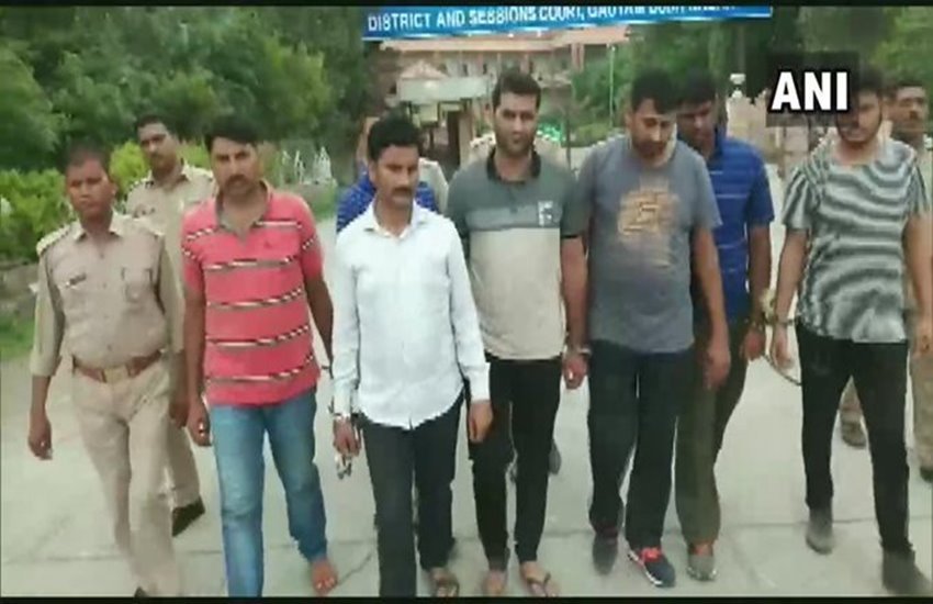 नोएडा पुलिस ने पकड़े सात हत्यारोपी 
फोटो सोर्स- एएनआई 