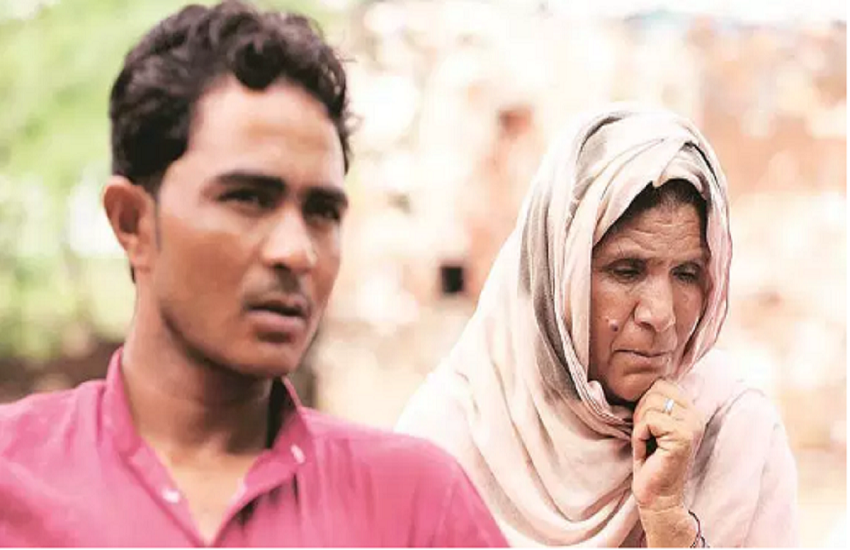 पहलु खान का बेटा इरशाद और पत्नी जयबुना (Express photo by Gajendra Yadav) 