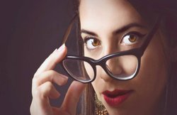 द लास्ट कोच: जरा नज़रों से कह दो जी