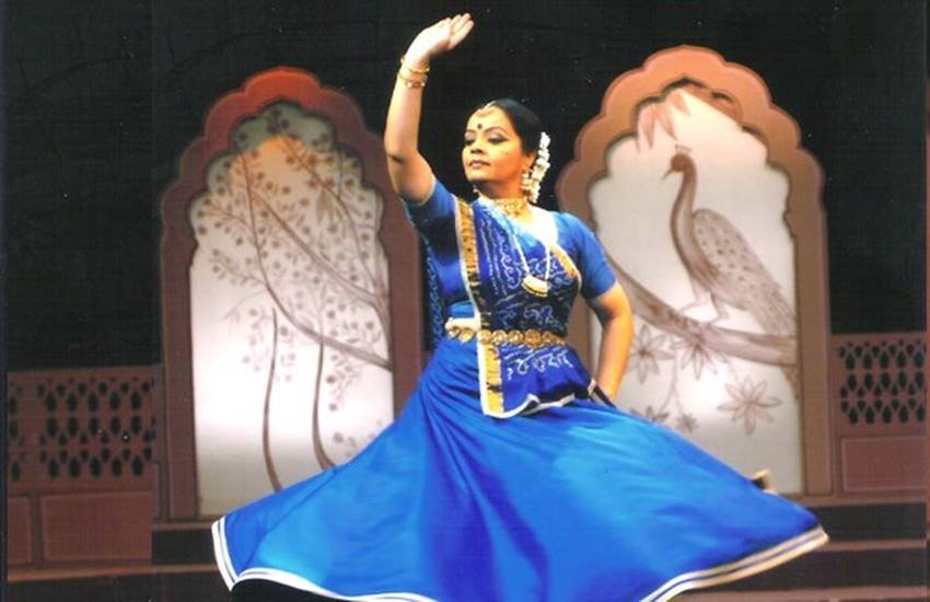 जयपुर घराने की कथक नृत्यांगना और गुरू प्रेरणा श्रीमाली का नृत्य जयपुर घराने की कथक नृत्यांगना और गुरू प्रेरणा श्रीमाली का नृत्य