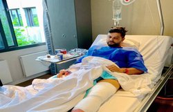 भारतीय क्रिकेटर सुरेश रैना ने कराई घुटने की सर्जरी, सामने आई ये तस्वीर