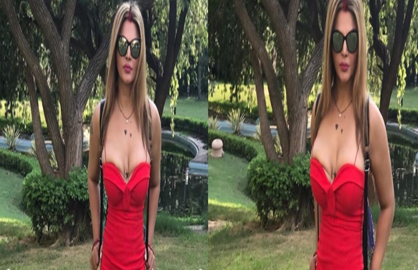 राखी सावंत (Source: Instagram) राखी सावंत (Source: Instagram)