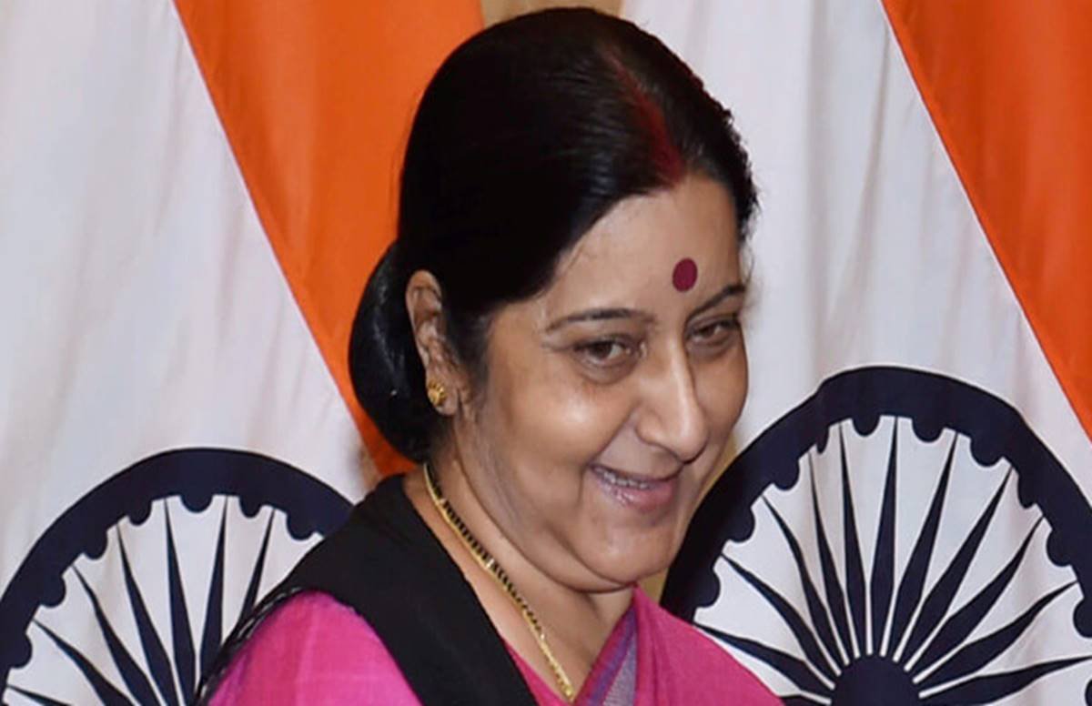 Sushma swaraj, marriage, Sushma swaraj love marriage, Sushma swaraj love story, Sushma swaraj latest news, Sushma swaraj politics, Sushma swaraj, sushma swaraj twitter, sushma, sushma swaraj age, sushma swaraj husband, sushma swaraj health, sushma swaraj daughter, sushma swaraj kidney transplant