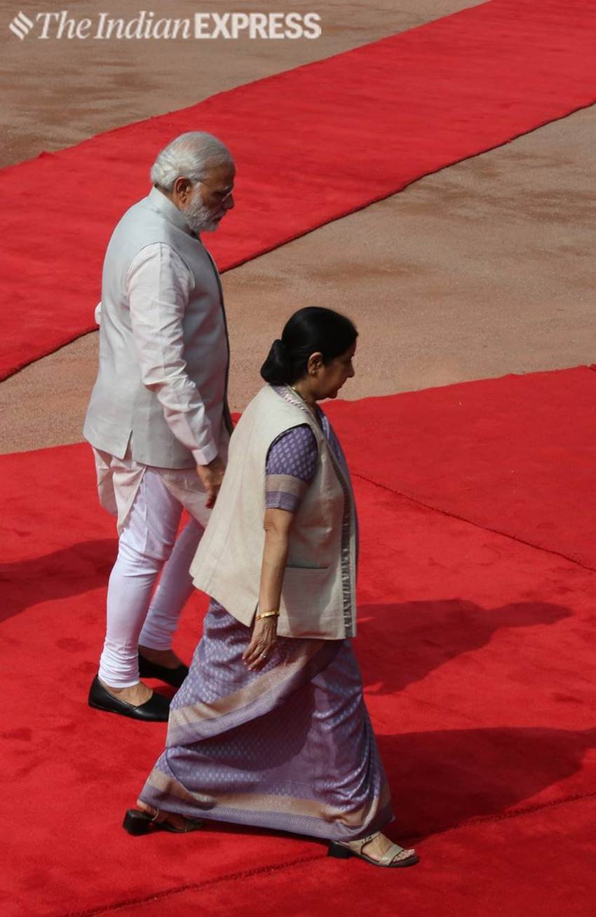 10 साल विपक्ष की धारदार आवाज बनने के बाद 2014 में जब मोदी सरकार बनी तो उन्हें विदेश मंत्री बनाया गया। अपने इस कार्यकाल के दौरान सुषमा ने आम से खास सबका दिल जीता।