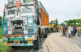 Unnao gangrape, truck owner, Devendra Kishore Pal, judicial custody, Kuldeep singh sengar, truck-car collision, KGMC, lucknow, collection manager, finance company, kanpur, CBI Sources, india news, Hindi news, news in Hindi, latest news, today news in Hindi