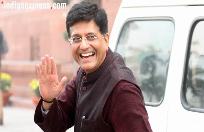 ग्रैविटी को आइंस्टीन की खोज बता सोशल मीडिया में ट्रोल हो रहे पीयूष गोयल।